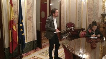 Iglesias agradece a Puigdemont "no haya habido DUI" y pide a Rajoy diálogo