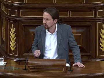 Iglesias insta a Rajoy a negociar y no aplicar el 155: "Señor Rajoy, deje de romper España" Iglesias insta a Rajoy a negociar y no aplicar el 155: "Señor Rajoy, deje de romper España"