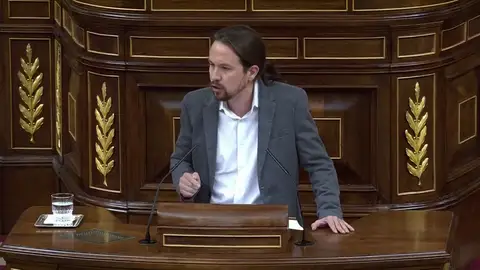 Iglesias insta a Rajoy a negociar y no aplicar el 155: "Señor Rajoy, deje de romper España" Iglesias insta a Rajoy a negociar y no aplicar el 155: "Señor Rajoy, deje de romper España"