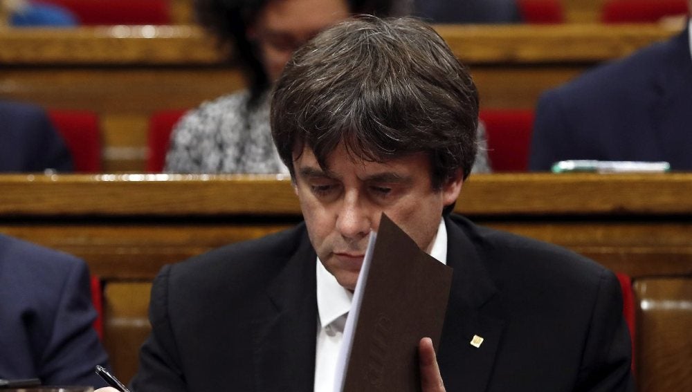 Carles Puigdemont en el Parlament | Archivo