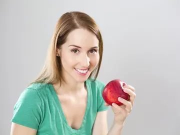 Los pequeños hábitos influyen en tu dieta más de lo que pensabas. Los pequeños hábitos influyen en tu dieta más de lo que pensabas.