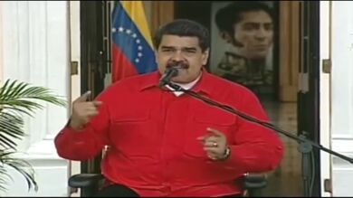 Maduro pide al Rey Felipe VI una 