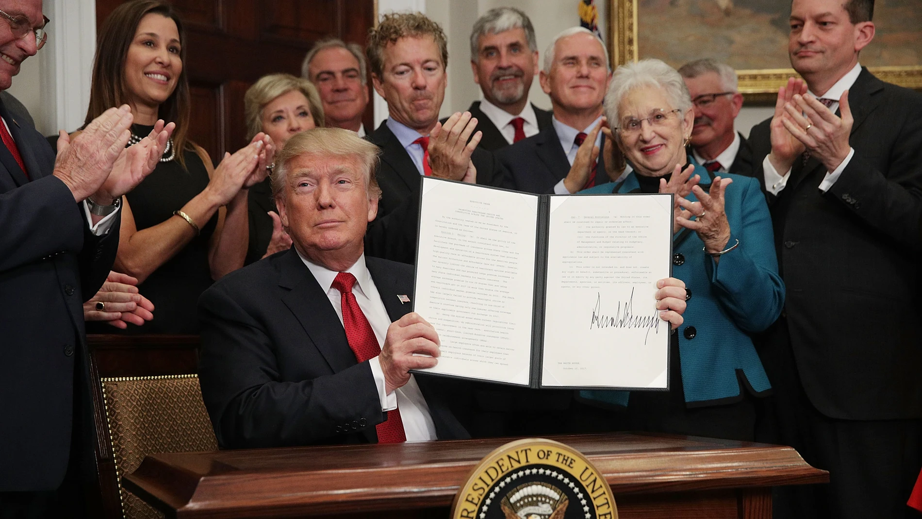 Donald Trump mantiene su lucha contra el Obamacare Donald Trump mantiene su lucha contra el Obamacare