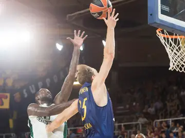 Koponen gana un duelo individual a su rival del Panathinaikos Koponen gana un duelo individual a su rival del Panathinaikos