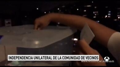 El 'balcón de la resistencia' celebra un referéndum para declarar la independencia a su comunidad de vecinos 