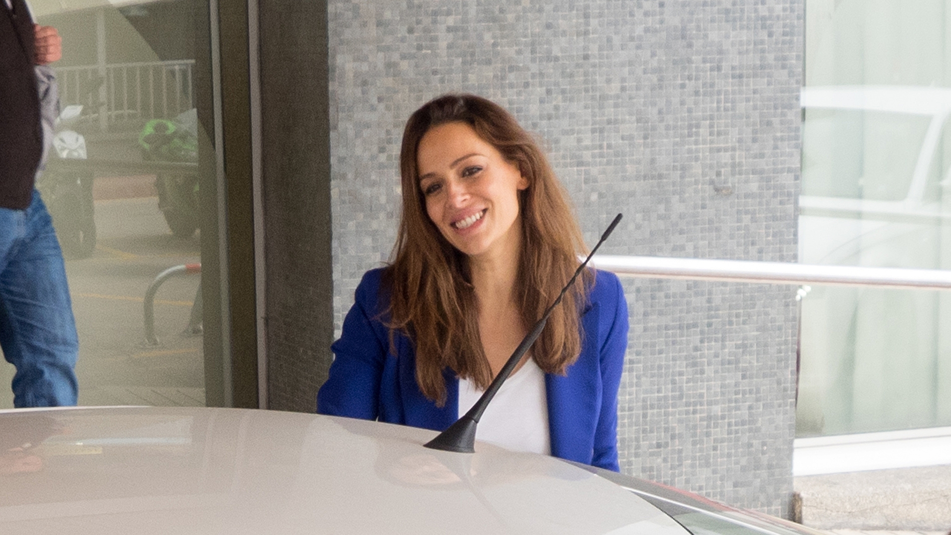 Eva González a su llegada al hospital