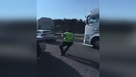 La Guardia Civil detiene a dos atracadores en la A-62 La Guardia Civil detiene a dos atracadores en la A-62