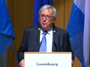 Juncker asegura que la UE no va a mediar en Cataluña: "No quiero una UE de 90 estados" Juncker asegura que la UE no va a mediar en Cataluña: "No quiero una UE de 90 estados"