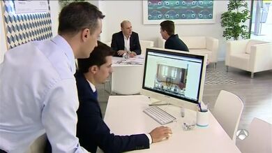 La incertidumbre en Cataluña también llega el sector inmobiliario: la compraventa cae a la mitad, según los registradores