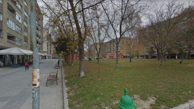 La Policía desaloja a 105 estudiantes que celebraban una fiesta en un piso de Pamplona