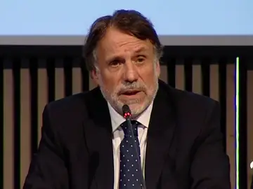 Creuheras, presidente del Grupo Planeta, apela al "diálogo desde la ley" y a la reforma de la Constitución para solucionar la situación en Cataluña Creuheras, presidente del Grupo Planeta, apela al "diálogo desde la ley" y a la reforma de la Constitución para solucionar la situación en Cataluña