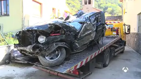 Mueren cuatro personas en un accidente de tráfico en Girona Mueren cuatro personas en un accidente de tráfico en Girona
