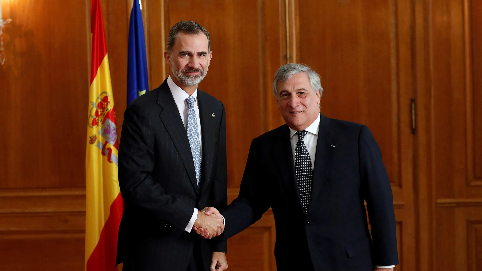 Felipe VI se reúne con el presidente del Parlamento Europeo en Oviedo Felipe VI se reúne con el presidente del Parlamento Europeo en Oviedo