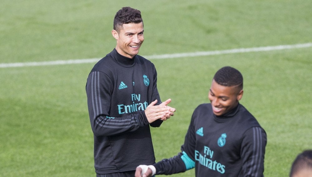 Cristiano Ronaldo, en el césped de Valdebebas