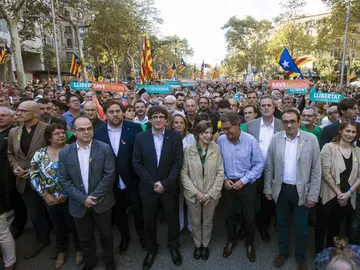 El Govern asiste a la manifestación por la liberación de los 'Jordis' El Govern asiste a la manifestación por la liberación de los 'Jordis'