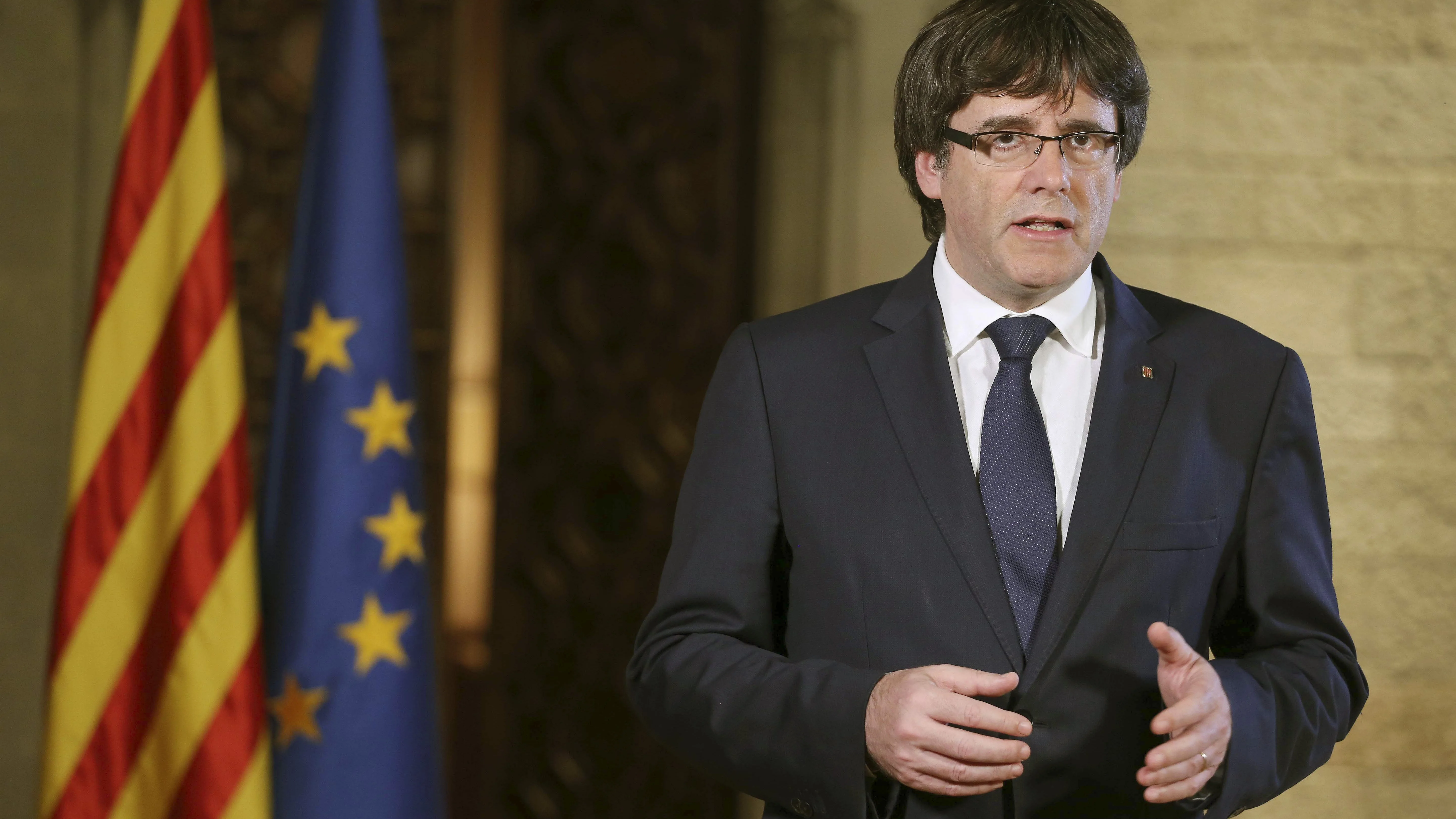Puigdemont comparece tras la aplicación del artículo 155