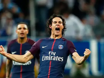 Cavani celebra su gol con el PSG Cavani celebra su gol con el PSG