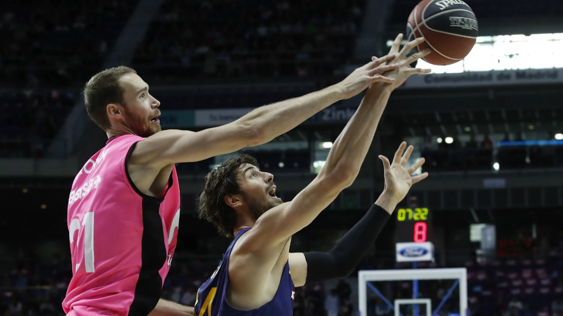 Brown lucha ante Tomic Brown lucha ante Tomic