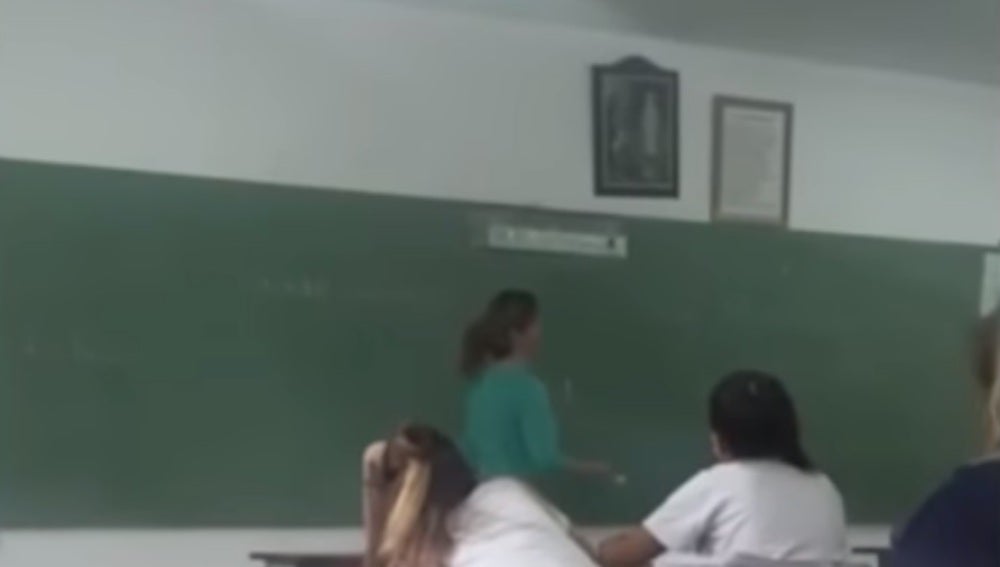 Profesora que califica la homosexualidad de enfermedad