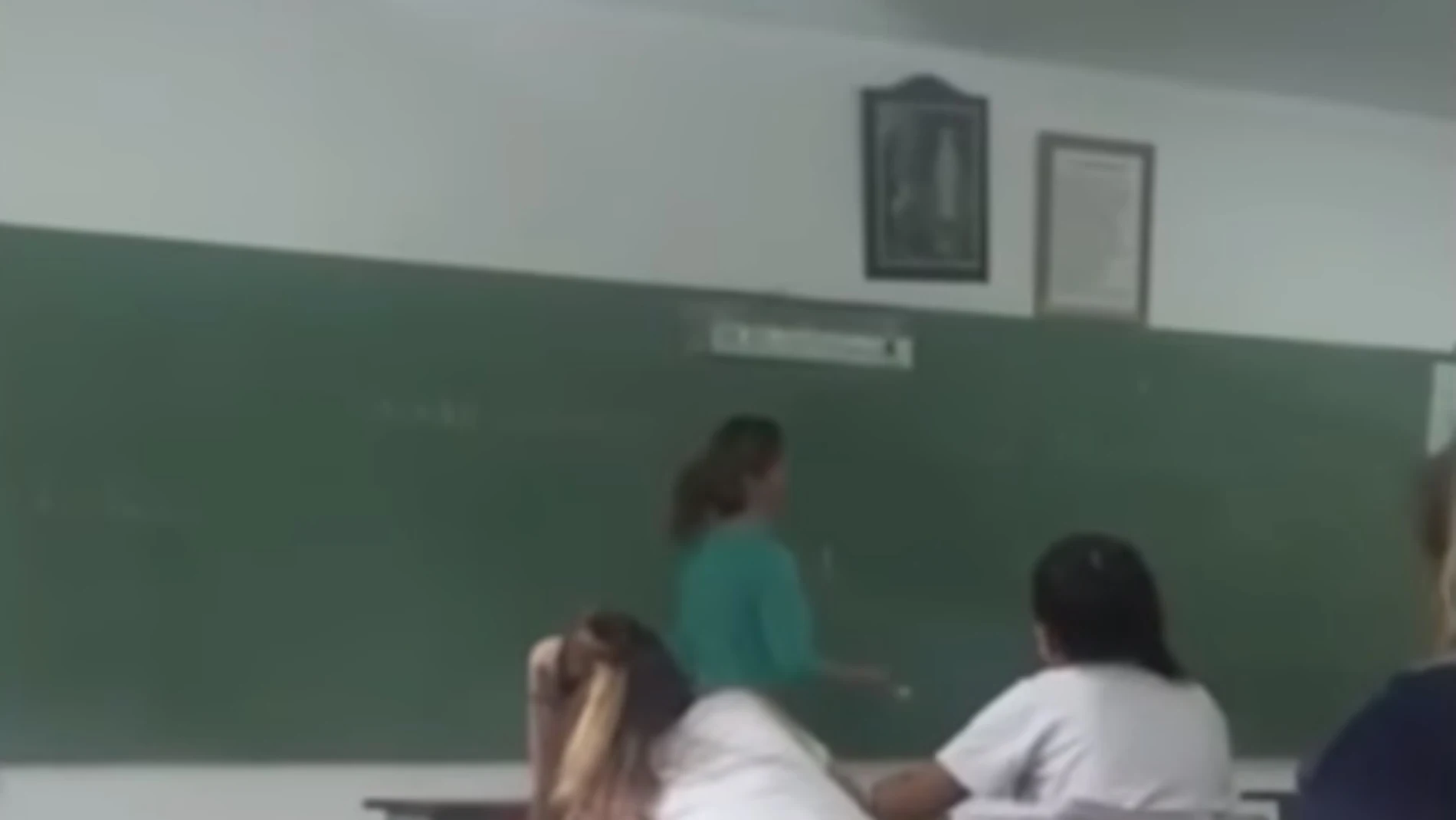 Profesora que califica la homosexualidad de enfermedad Profesora que califica la homosexualidad de enfermedad