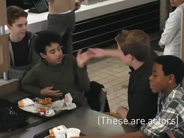 Burger King y la Fundación ANAR lanzan la campaña 'Bullying Junior' para crear conciencia del acoso escolar Burger King y la Fundación ANAR lanzan la campaña 'Bullying Junior' para crear conciencia del acoso escolar