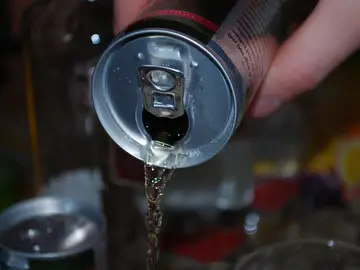 Las bebidas energéticas pueden dar muchos problemas. Las bebidas energéticas pueden dar muchos problemas.
