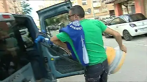 Se extienden los sueldos de 5 € la hora a trabajos cualificados Se extienden los sueldos de 5 € la hora a trabajos cualificados