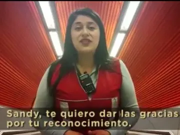 La carta viral a una empleada del Metro que calmó a un niño con autismo en Chile La carta viral a una empleada del Metro que calmó a un niño con autismo en Chile