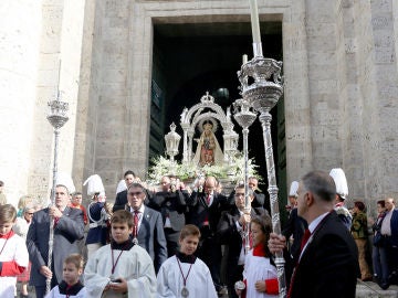 Procesión conmemorativa del Centenario de la Coronación Canónica de la Virgen de San Lorenzo 