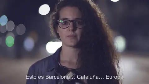 Sociedad Civil Catalana lanza una parodia del vídeo propagandístico de Òmnium: 'Help de Catalan nationalists' Sociedad Civil Catalana lanza una parodia del vídeo propagandístico de Òmnium: 'Help de Catalan nationalists'