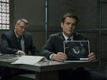 Holt McCallany y Jonathan Groff en 'Mindhunter' Holt McCallany y Jonathan Groff en 'Mindhunter'