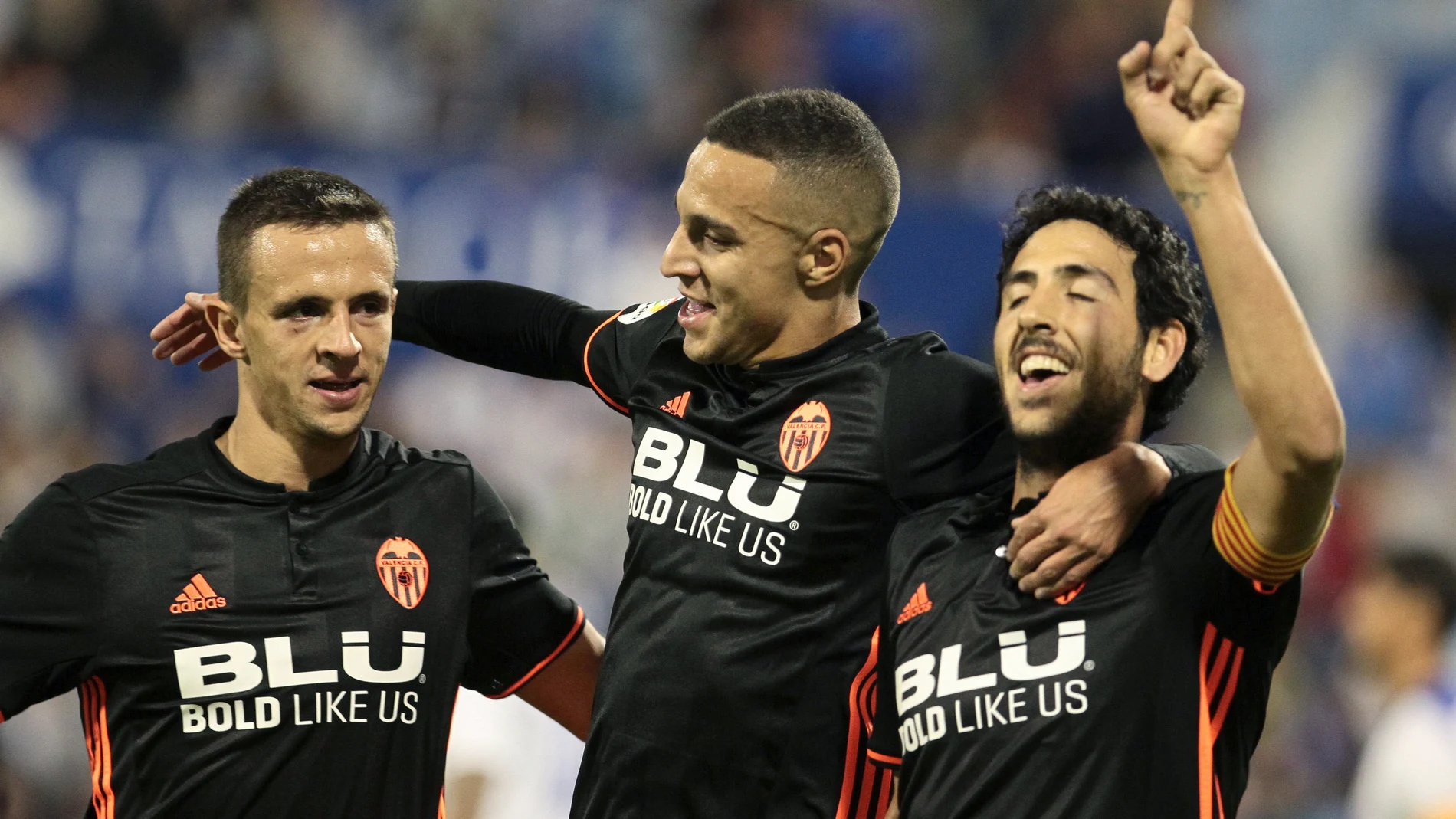 Los jugadores del Valencia celebran un gol del equipo che Los jugadores del Valencia celebran un gol del equipo che