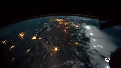 Cada segundo cien rayos golpean la tierra, un fenómeno meteorológicos que puede tener graves consecuencias Cada segundo cien rayos golpean la tierra, un fenómeno meteorológicos que puede tener graves consecuencias