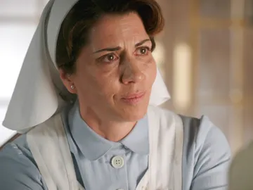 Carmen ruega a la Reina quedarse en Melilla: “Tengo que terminar la misión que me mandó” Carmen ruega a la Reina quedarse en Melilla: “Tengo que terminar la misión que me mandó”