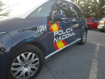 Vehículo de la Policía Nacional Vehículo de la Policía Nacional