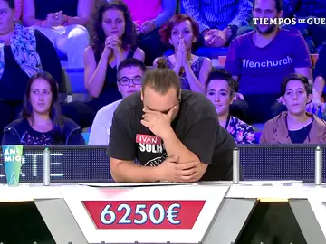 Iván despierta de un papel con un bote de sueño Iván despierta de un papel con un bote de sueño