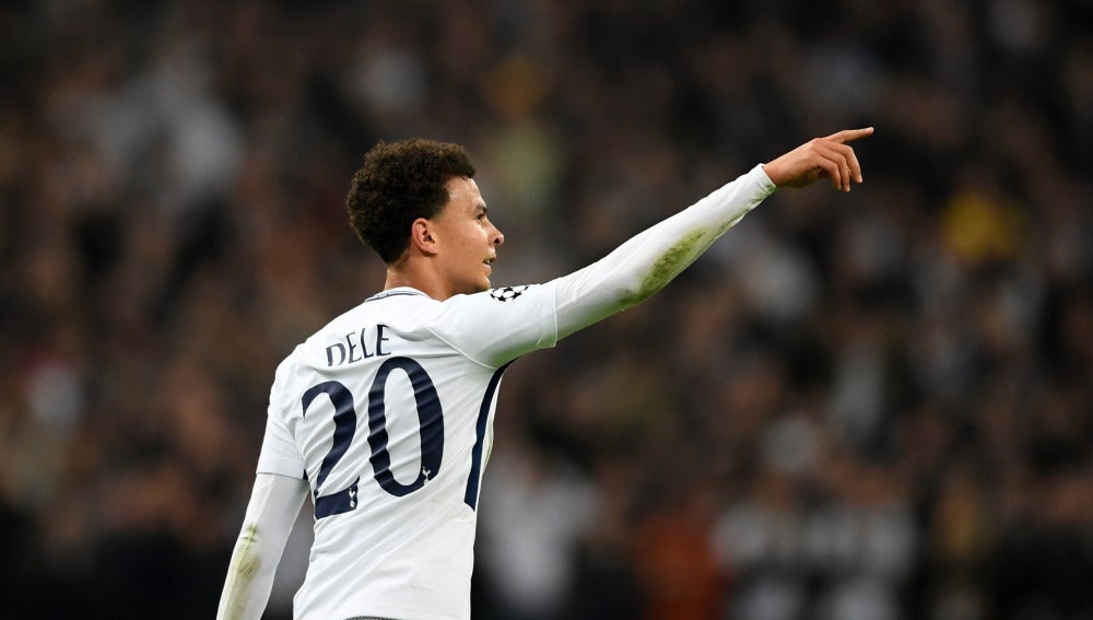 Dele Alli celebra uno de sus goles al Real Madrid
