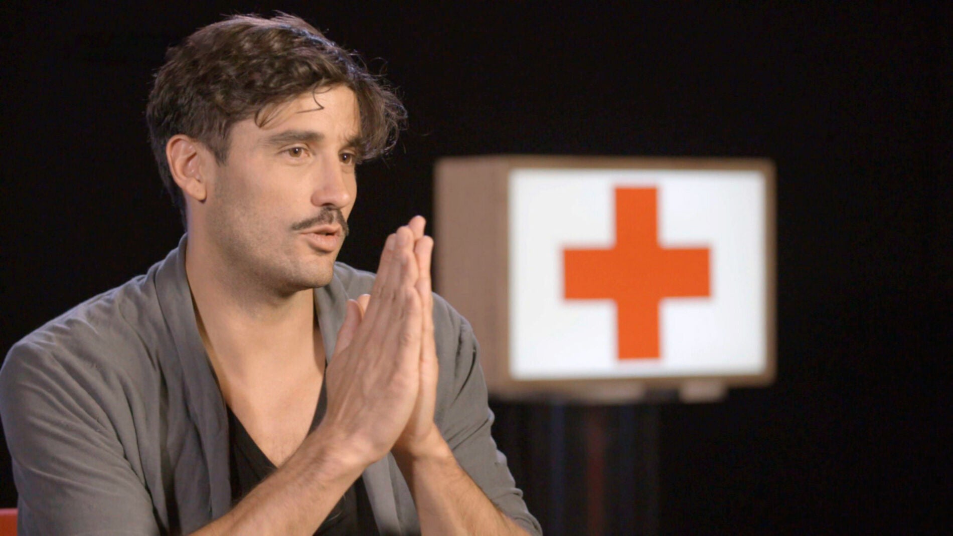 &Aacute;lex Garc&iacute;a bromea: &ldquo;Pido a los doctores de Espa&ntilde;a que me perdonen&rdquo;