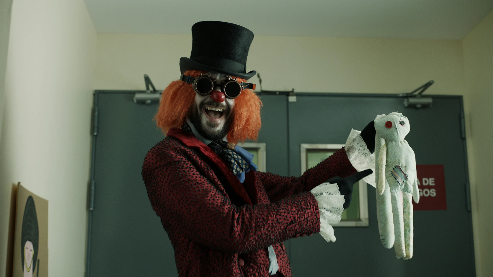 El Profesor se transforma en un siniestro payaso para salvar el mayor atraco de la historia