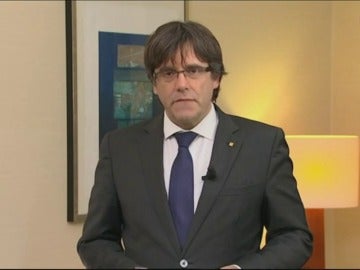 Puigdemont denuncia desde Bélgica que la encarcelación de los exconsellers "es un golpe contra las elecciones del 21-D" 