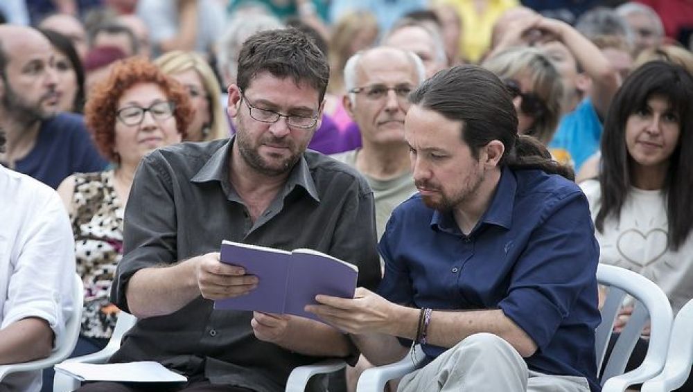 Albano Dante y Pablo Iglesias durante un mitin