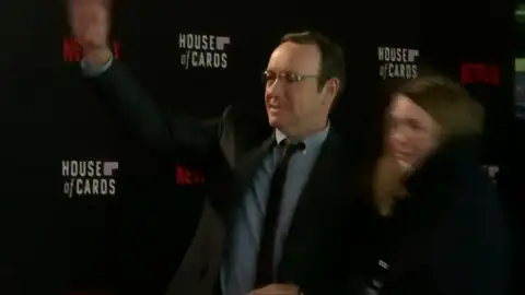 Sigue creciendo el escándalo de los abusos sexuales en Hollywood Sigue creciendo el escándalo de los abusos sexuales en Hollywood