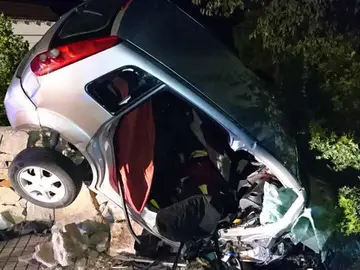 Uno de los vehículos implicados en el accidente en Gandía Uno de los vehículos implicados en el accidente en Gandía