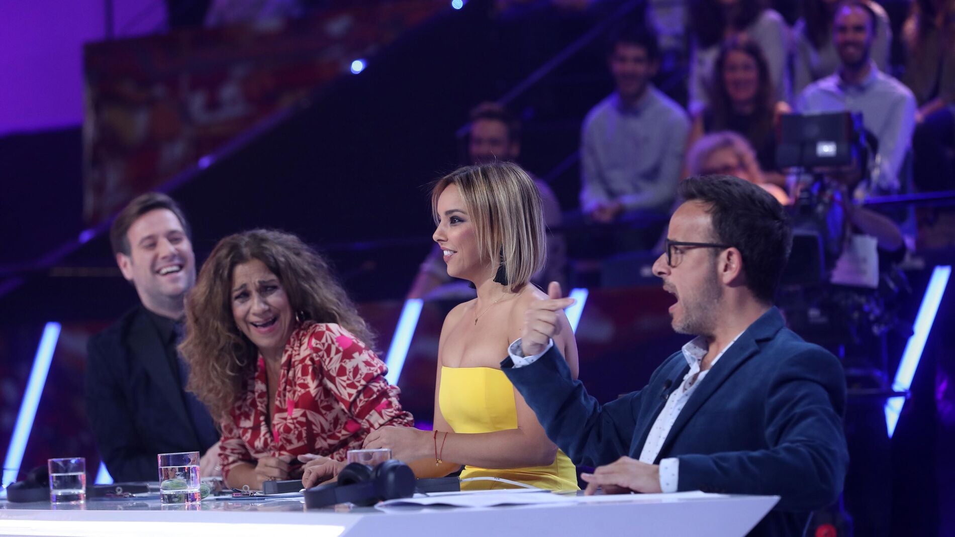 El esp&iacute;ritu de Lolita invade el cuerpo de &Agrave;ngel Ll&agrave;cer