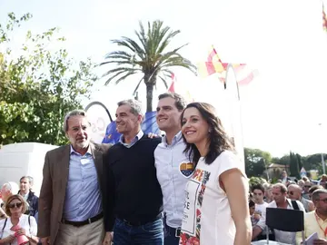Rivera llama a votar el 21D para recuperar la libertad y acabar con división Rivera llama a votar el 21D para recuperar la libertad y acabar con división