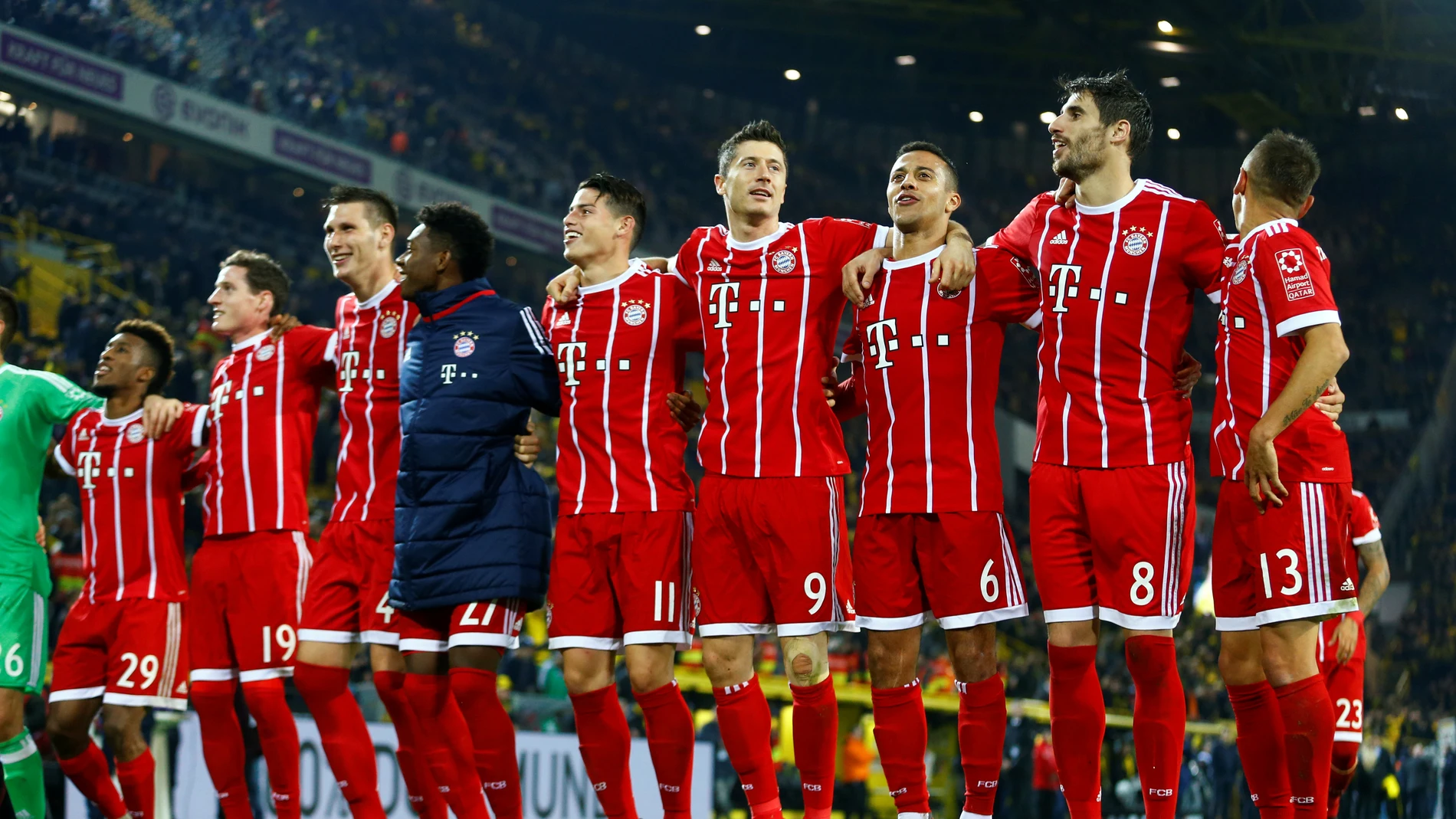 El Bayern celebra la victoria sobre el Dortmund El Bayern celebra la victoria sobre el Dortmund