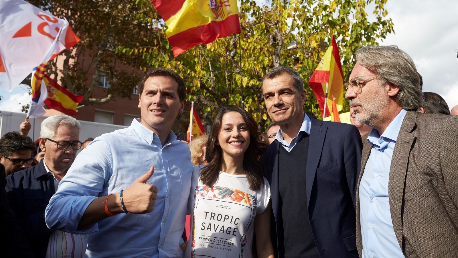 Rivera pide a Puigdemont que 