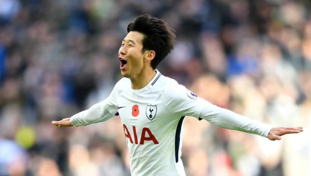 Son celebra un gol con el Tottenham