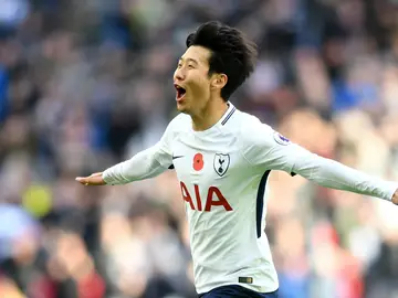 Son celebra un gol con el Tottenham Son celebra un gol con el Tottenham