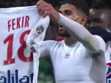 Fekir celebra un gol Fekir celebra un gol